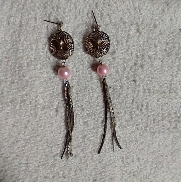 Goldtone pink long dangle post earrings no backs - Picture 1 of 2